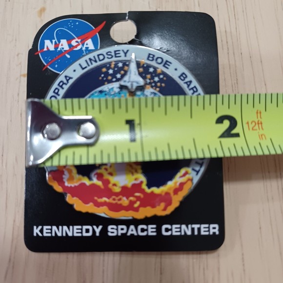 NASA SPACE SHUTTLE STS-133 PIN - Picture 3 of 4